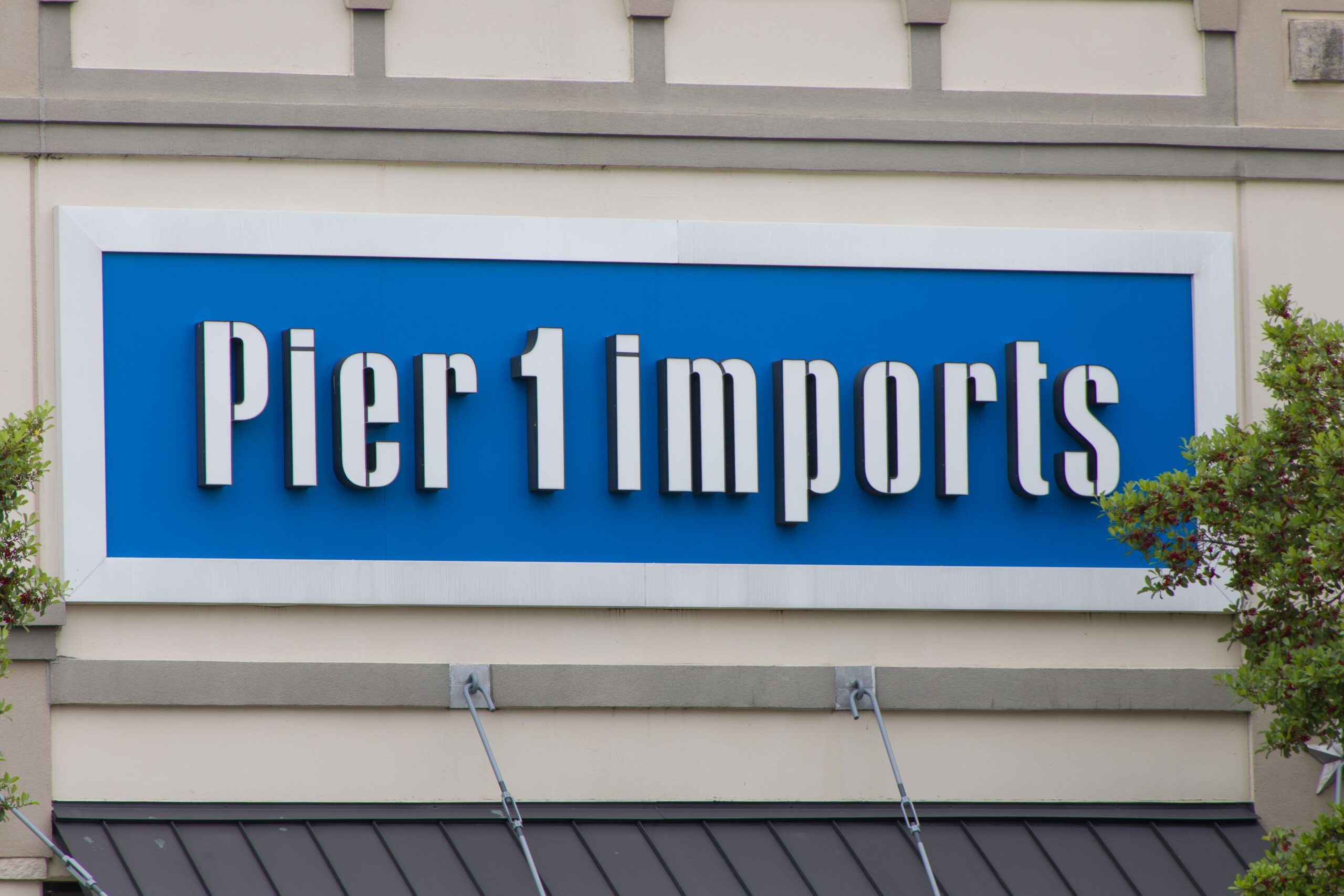 Photo taken on May 20, 2020 shows the logo of a closed Pier 1 store in Frisco of Texas, the United States. U.S. furnishing and decor retailer Pier 1 announced Tuesday that it is asking the bankruptcy court to cease its retail operations "as soon as reasonably possible."