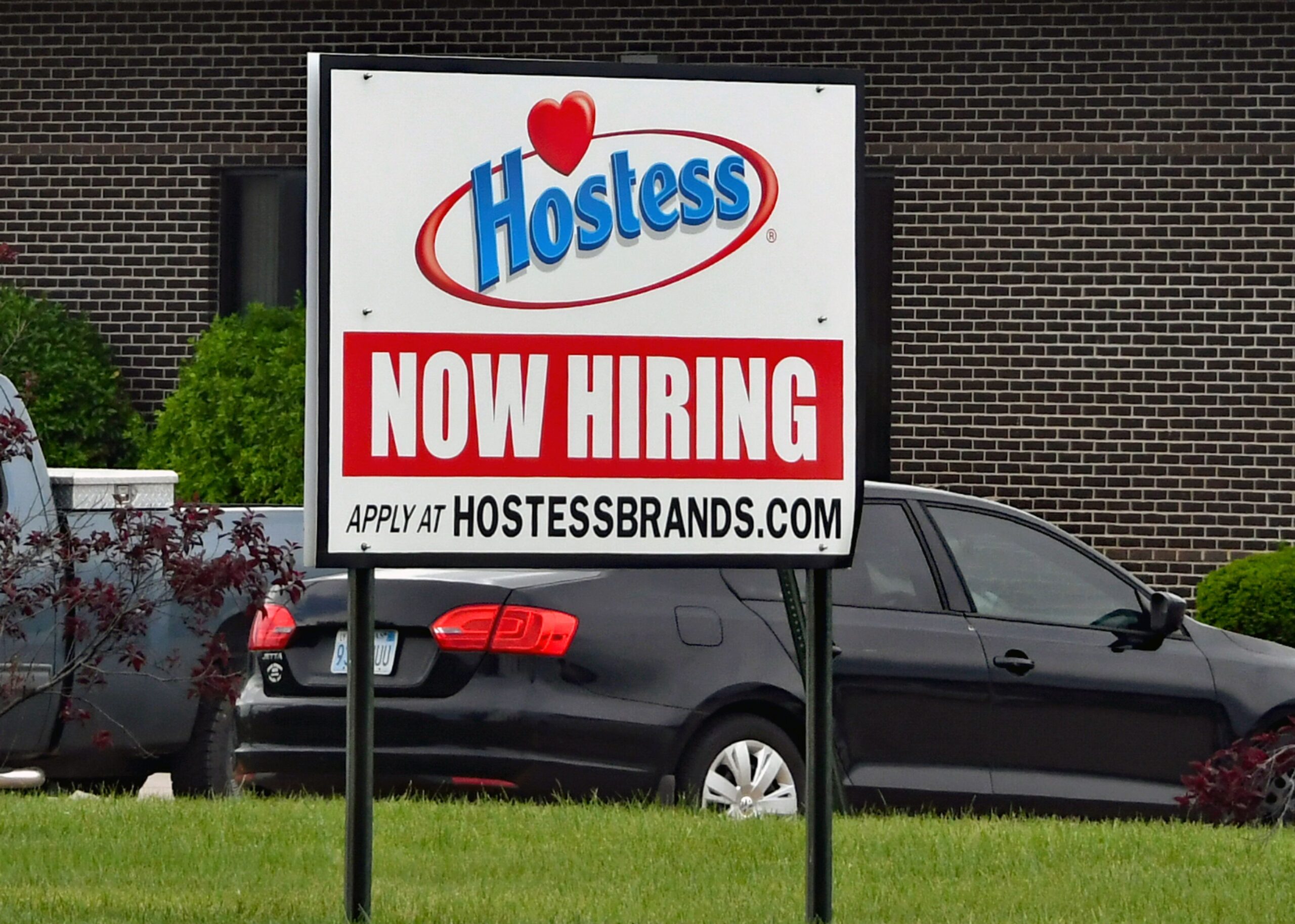 Hostess plant where Twinkies snack cakes are produced now hiring signs at location
